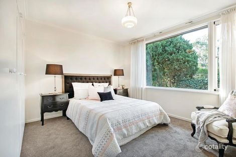 Property photo of 1/5 High Road Camberwell VIC 3124