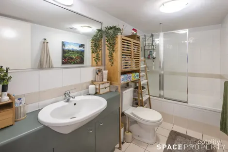 Property photo of 4/71 Birley Street Spring Hill QLD 4000
