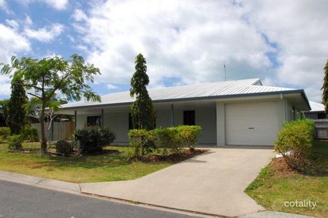 Property photo of 2 Shelley Close Cannonvale QLD 4802