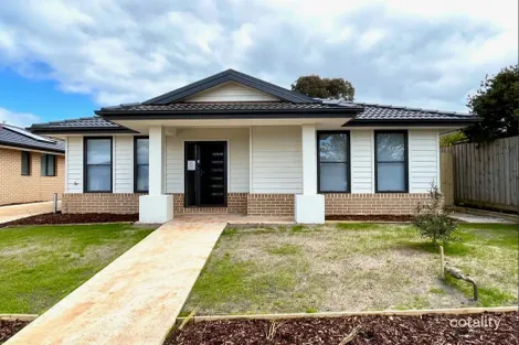 4/19 Mckindlay St, Drouin, VIC 3818