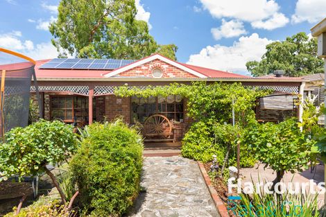 Property photo of 19 Island Place Mill Park VIC 3082