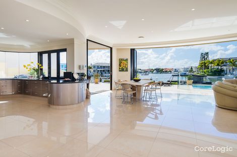 Property photo of 18 Brittanic Crescent Paradise Point QLD 4216