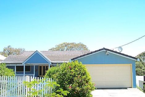 36 Lake View Ave, Safety Beach, NSW 2456