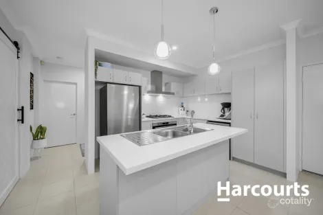 Property photo of 2/24 Cabernet Loop Pearsall WA 6065