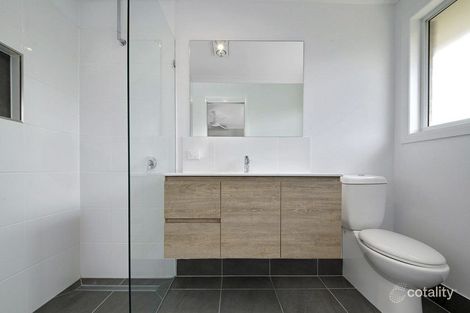 Property photo of 20 Gordon Avenue Pacific Heights QLD 4703