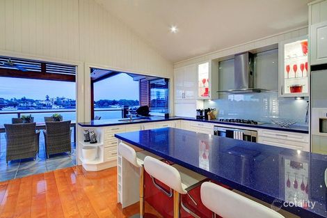 Property photo of 42 Wynnum Road Norman Park QLD 4170