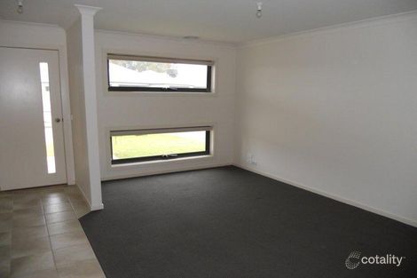 Property photo of 6 Weathers Place Wodonga VIC 3690