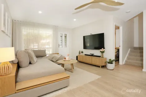 Property photo of 99/170 Central Street Labrador QLD 4215