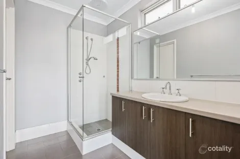 Property photo of 13 Macmillan Boulevard Canning Vale WA 6155