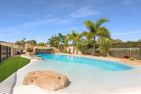 96 Sempfs Rd, Dundowran Beach, QLD 4655