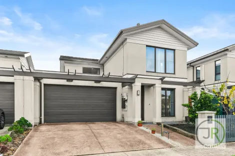 Property photo of 129 Billy Buttons Drive Narre Warren VIC 3805
