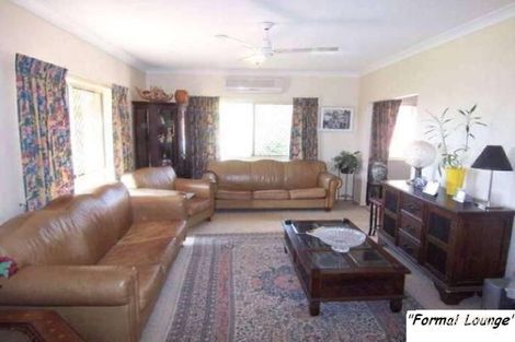 2 Rivergum Pl, Mackenzie, QLD 4156