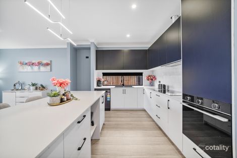 Property photo of 6 Irving Way Belivah QLD 4207