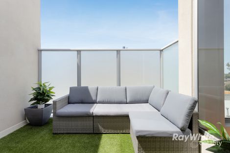 Property photo of 2/625 Centre Road Bentleigh East VIC 3165