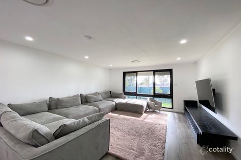 Property photo of 3/7 Hanlon Close Minto NSW 2566