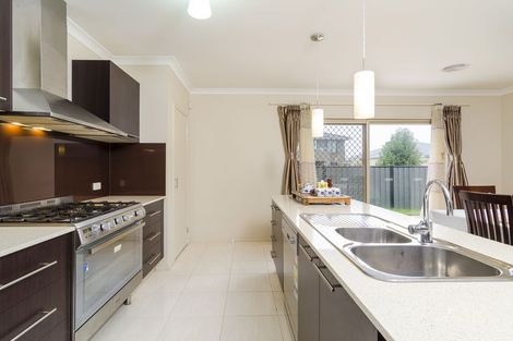 Property photo of 8 Japonica Way Point Cook VIC 3030