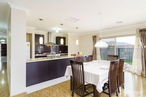Property photo of 8 Japonica Way Point Cook VIC 3030