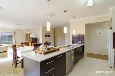 Property photo of 8 Japonica Way Point Cook VIC 3030