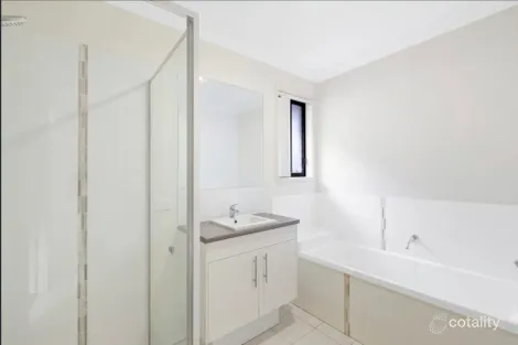 Property photo of 33 Leland Street Yarrabilba QLD 4207