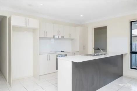 Property photo of 33 Leland Street Yarrabilba QLD 4207