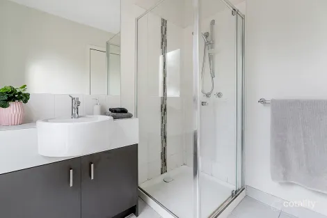 Property photo of 7 Pearce Way Craigieburn VIC 3064