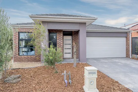 Property photo of 7 Pearce Way Craigieburn VIC 3064