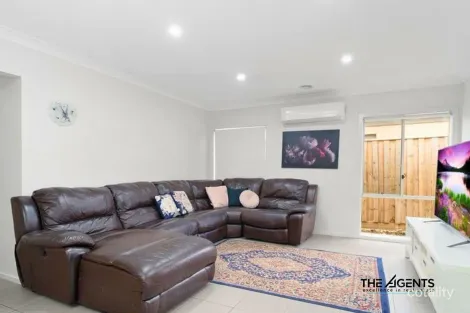 Property photo of 100 Grassbird Drive Point Cook VIC 3030