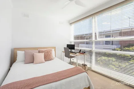 Property photo of 11/8 Lambert Road Toorak VIC 3142