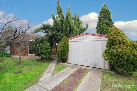 Property photo of 15 Kingston Town Crescent Mill Park VIC 3082