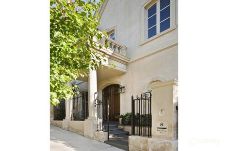 Property photo of 8 Grong Grong Court Toorak VIC 3142