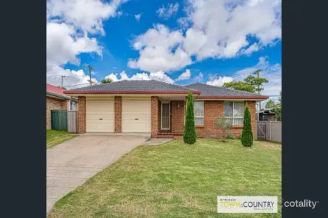 Property photo of 21 Ishbell Drive Armidale NSW 2350