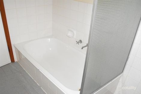 Property photo of 27 Figtree Crescent Huntfield Heights SA 5163