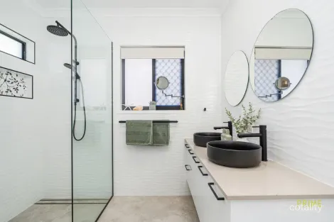 Property photo of 66 Tina Drive Urangan QLD 4655