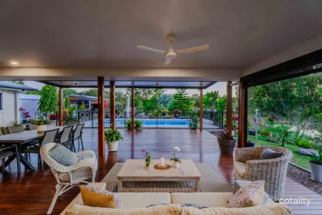 66 Tina Dr, Urangan, QLD 4655