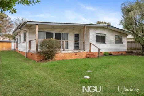 11 Harding St, Raceview, QLD 4305