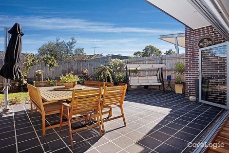 Property photo of 52 Mountain View Avenue Avondale Heights VIC 3034