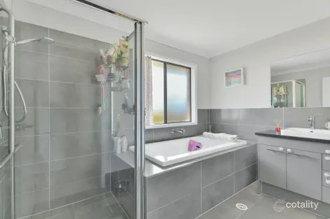 Property photo of 12 Trailblazer Drive Flagstone QLD 4280