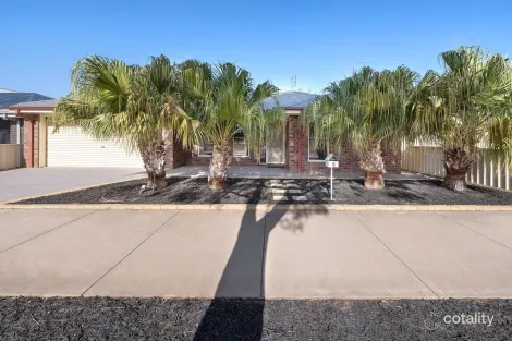 Property photo of 5 Village Way Swan Hill VIC 3585