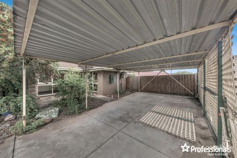 Property photo of 2 Ramona Place Melton West VIC 3337