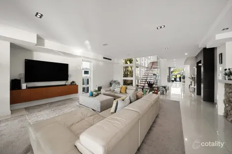 Property photo of 363 Brisbane Corso Yeronga QLD 4104