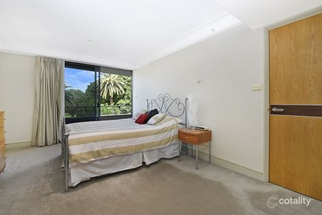Property photo of 52/5 Macquarie Street Sydney NSW 2000