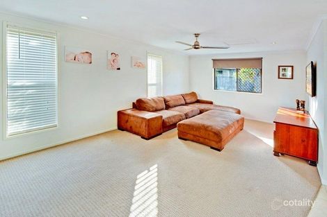 Property photo of 2 Dotterel Street Parrearra QLD 4575