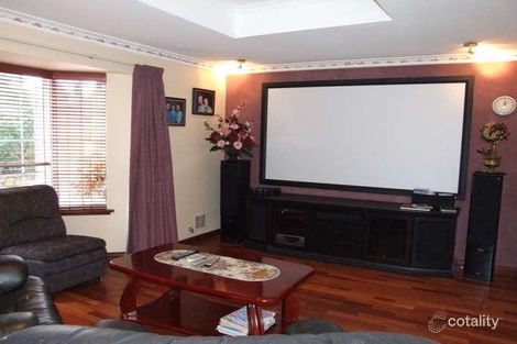 Property photo of 28 Dalwood Road Swan View WA 6056