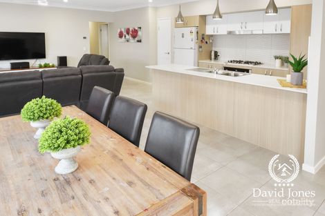 Property photo of 35 Sudbury Drive Pimpama QLD 4209