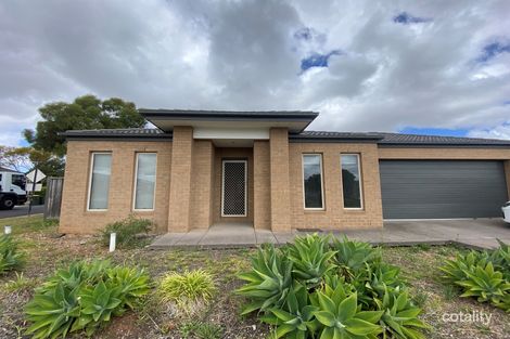 Property photo of 27 Tyler Crescent Tarneit VIC 3029