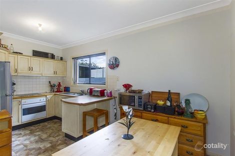 Property photo of 7A Treeview Place Mardi NSW 2259