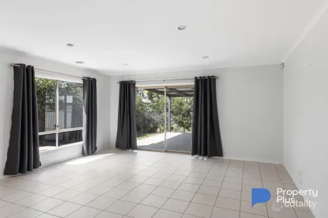 Property photo of 1 Manna Gum Drive Epsom VIC 3551