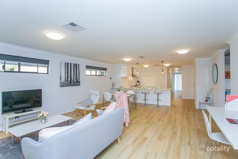 Property photo of 4B Lyons Place Heathridge WA 6027