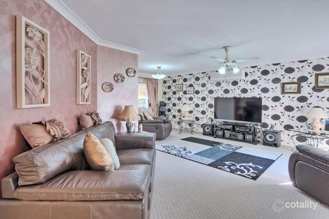 Property photo of 5 Cornwall Close Heritage Park QLD 4118