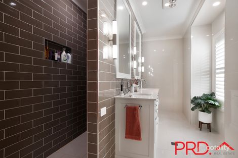 Property photo of 40B Morilla Street Hillvue NSW 2340